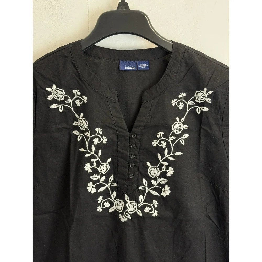 Basic Editions‎ Women's Blouse Size M Black White Floral Embroidery Cotton Shirt